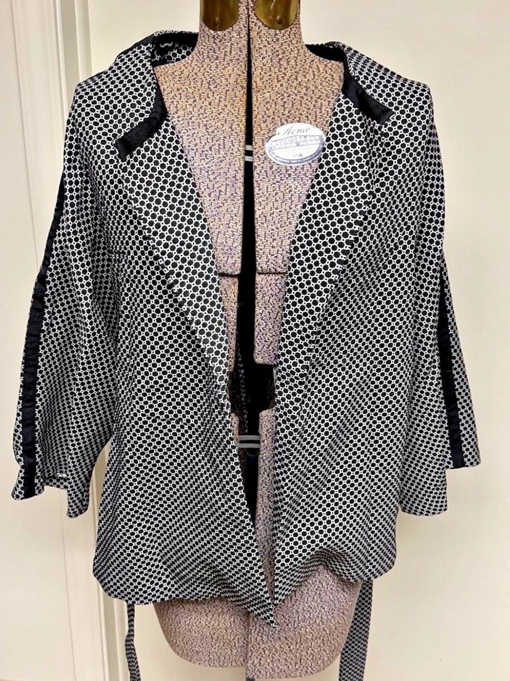 Chico's Geometric Blazer in Black & White Size 2 Like New